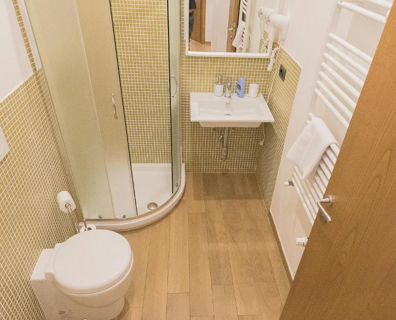 Amalia Suites - Via San Zanobi Florence Bed & Breakfast