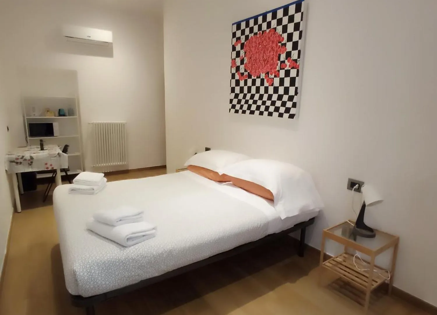 Amalia Suites - Via San Zanobi Florence Bed & Breakfast
