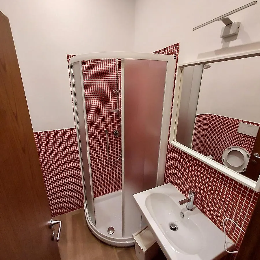 Amalia Suites - Via San Zanobi Firenze Panzió