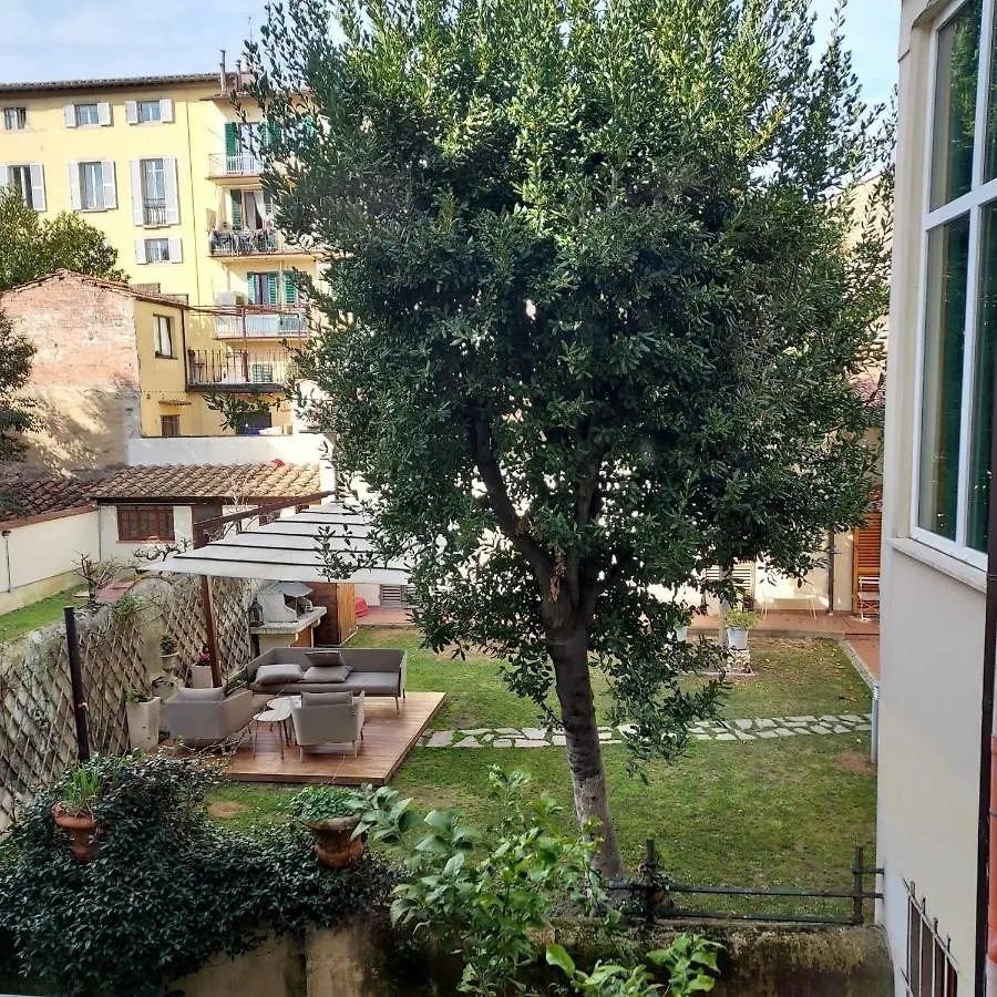 Amalia Suites - Via San Zanobi Firenze Olaszország