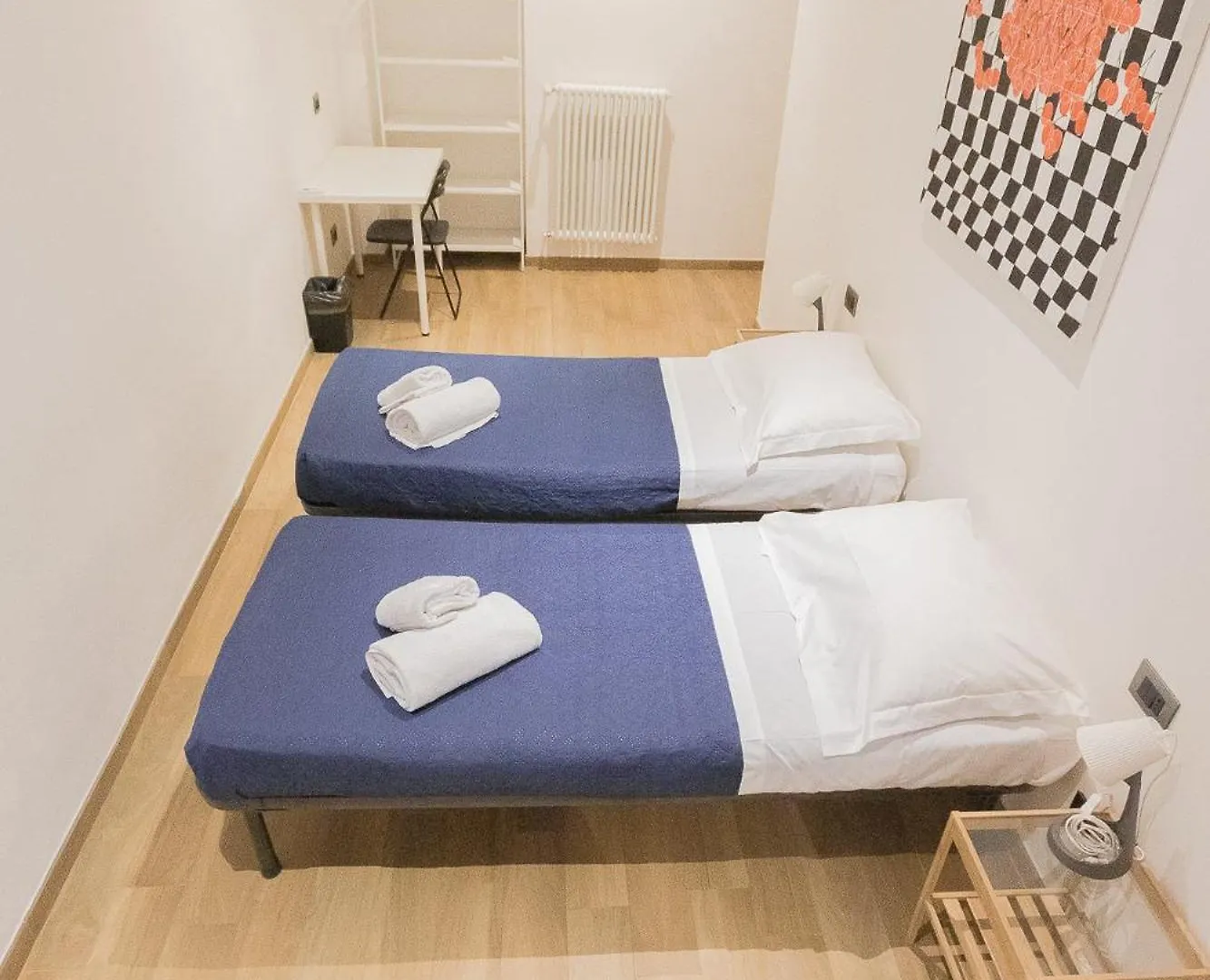 Amalia Suites - Via San Zanobi Firenze 0*,  Olaszország