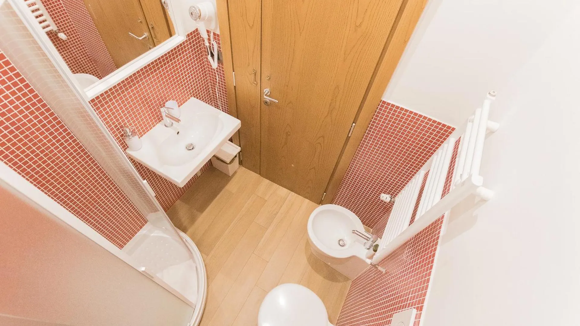 Amalia Suites - Via San Zanobi Firenze