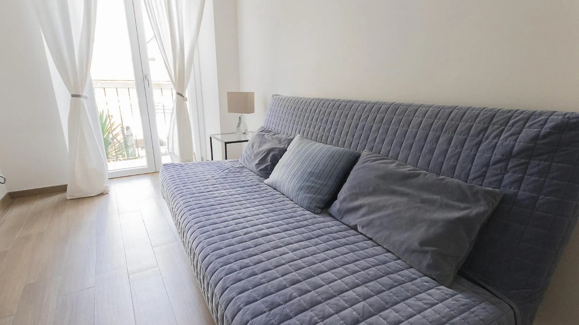 Amalia Suites - Via San Zanobi Firenze Panzió