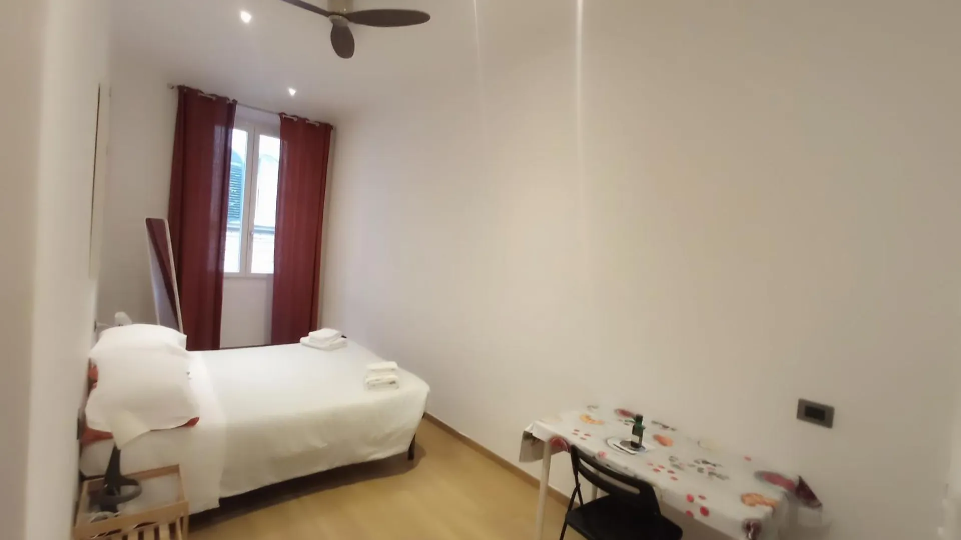 Amalia Suites - Via San Zanobi Firenze