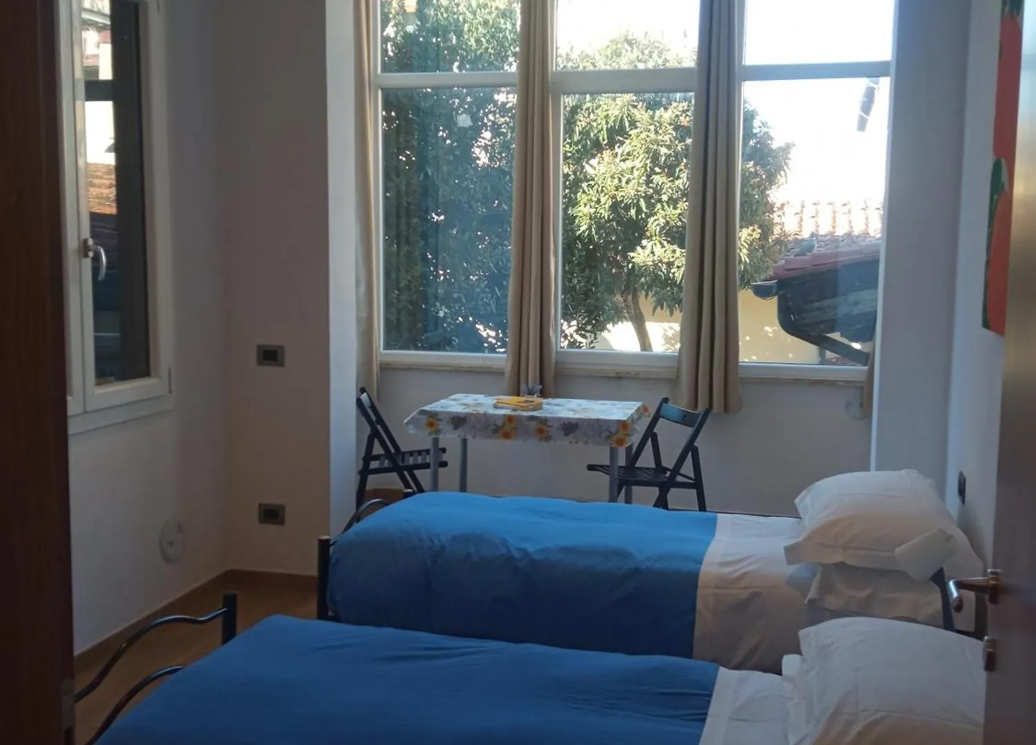 Amalia Suites - Via San Zanobi Firenze